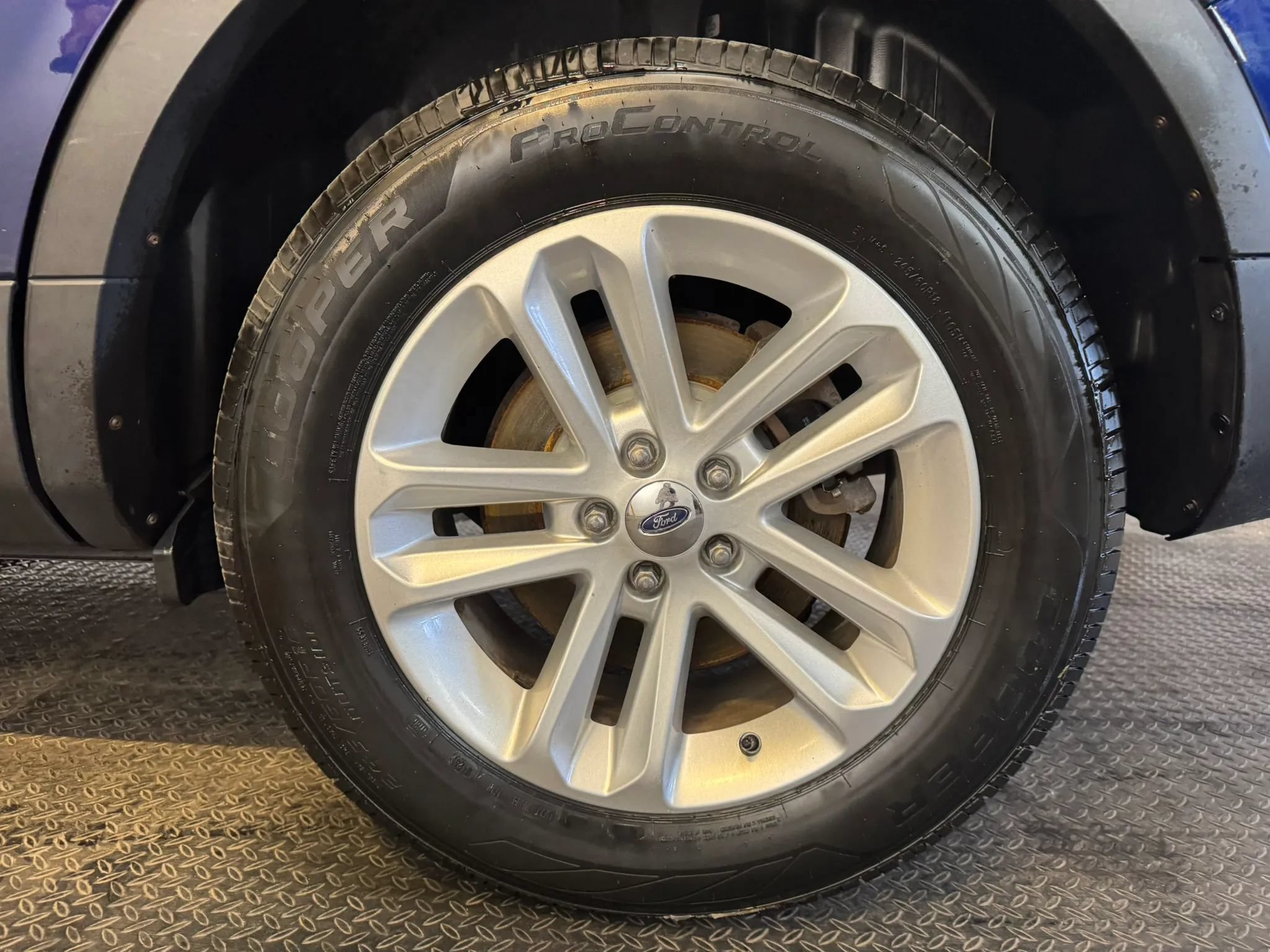 Used 2011 Ford Explorer XLT w/ 202A Rapid Spec Order Code FWD image 36