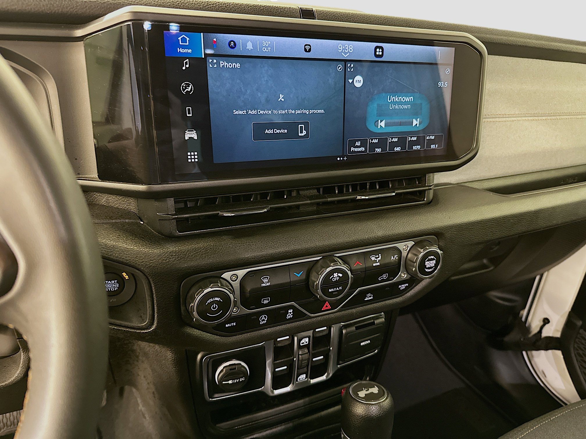 Used 2024 Jeep Wrangler Sport S image 25