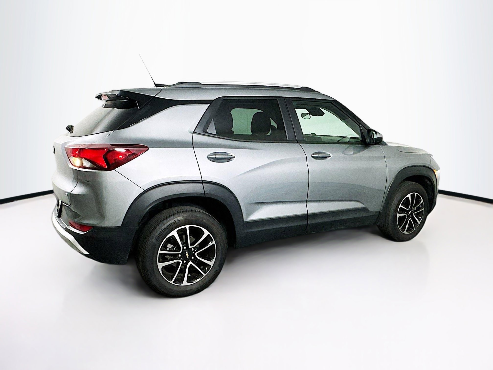 Used 2025 Chevrolet TrailBlazer LT AWD/4WD image 10