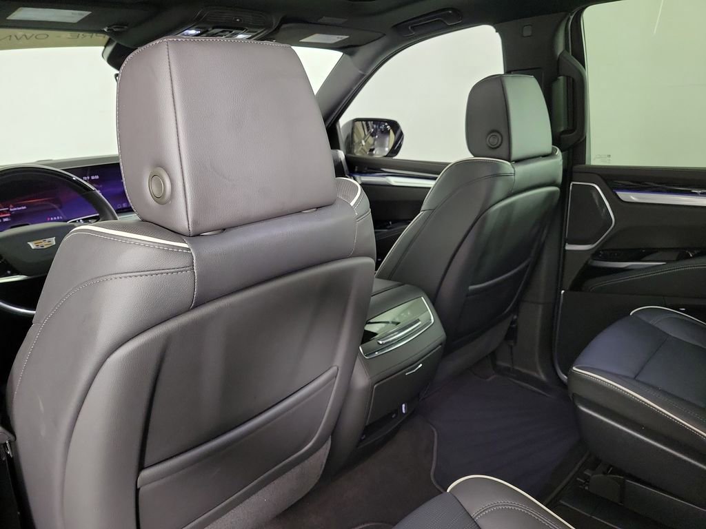 Certified 2026 Cadillac Escalade Sport w/ LPO, Floor Liner Package image 12