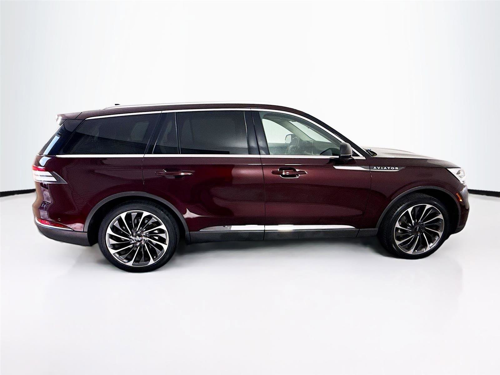 Used 2021 Lincoln Aviator Reserve w/ Equipment Group 202A image 34