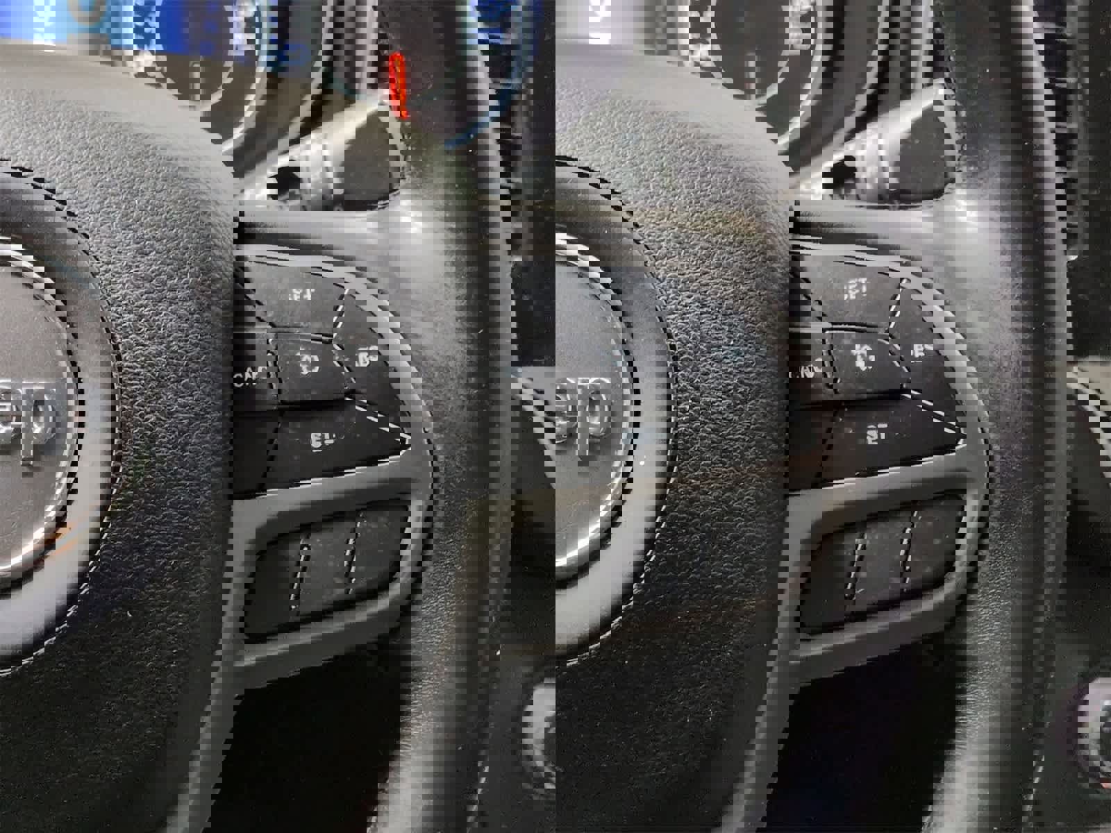 Used 2019 Jeep Cherokee Limited image 25