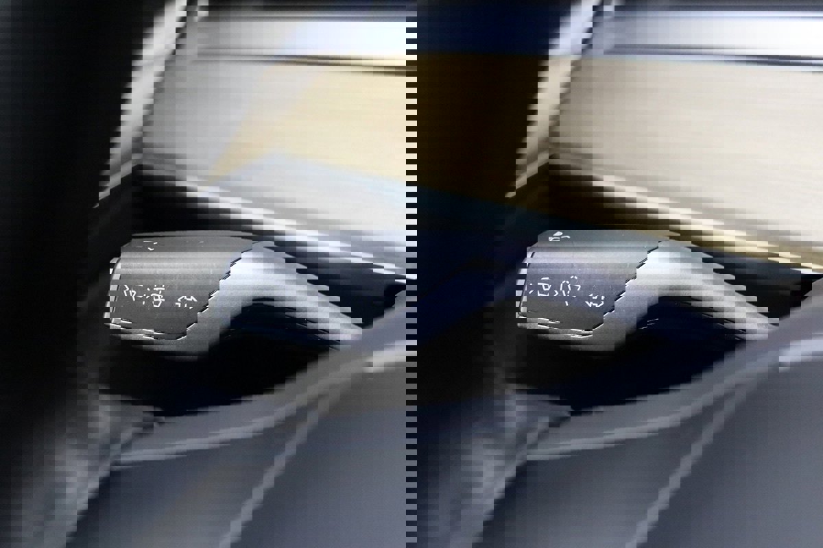 Used 2023 Tesla Model 3 Standard Range RWD image 47