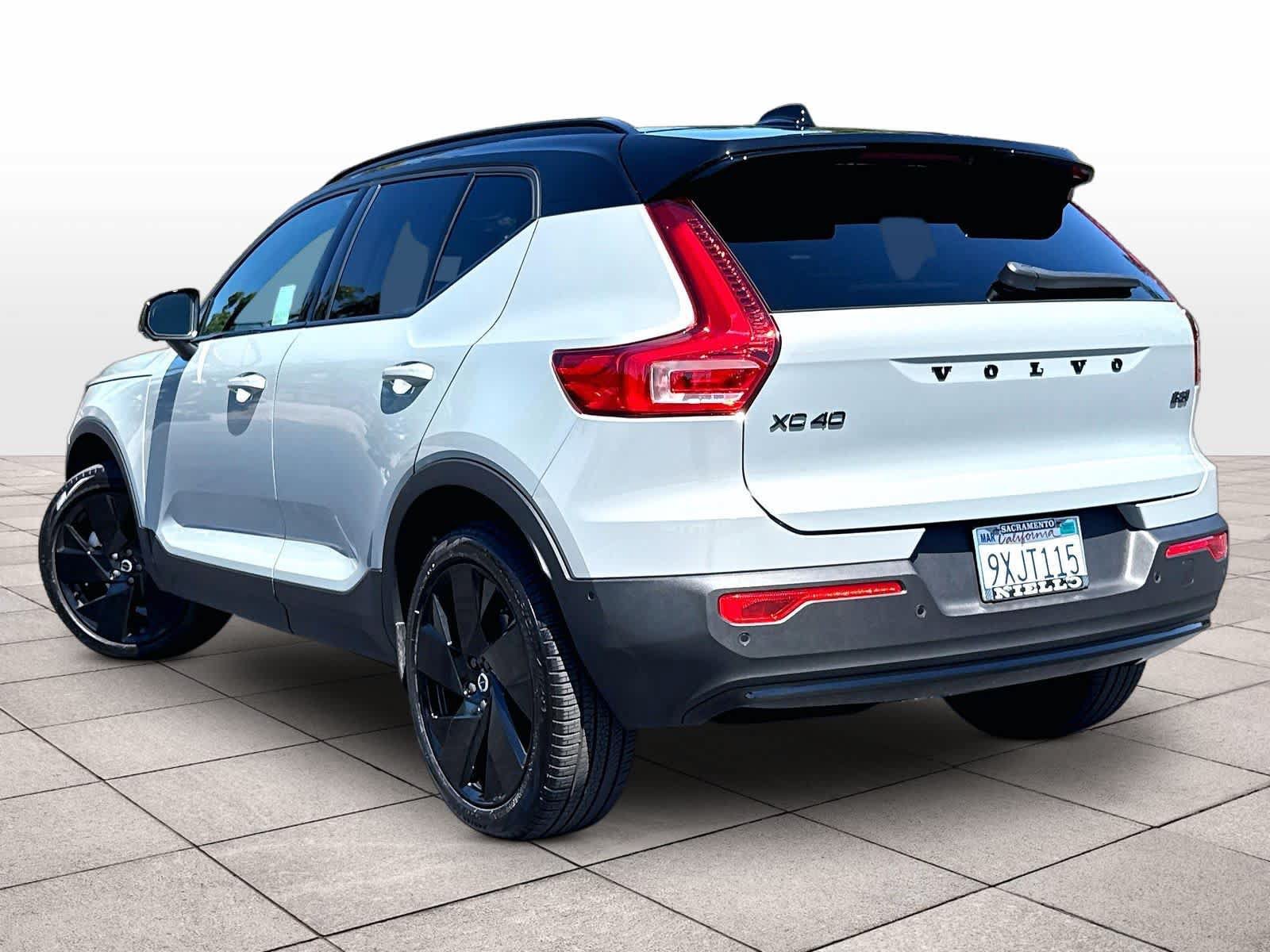 Used 2026 Volvo XC40 B5 Ultra w/ Climate Package AWD/4WD image 15