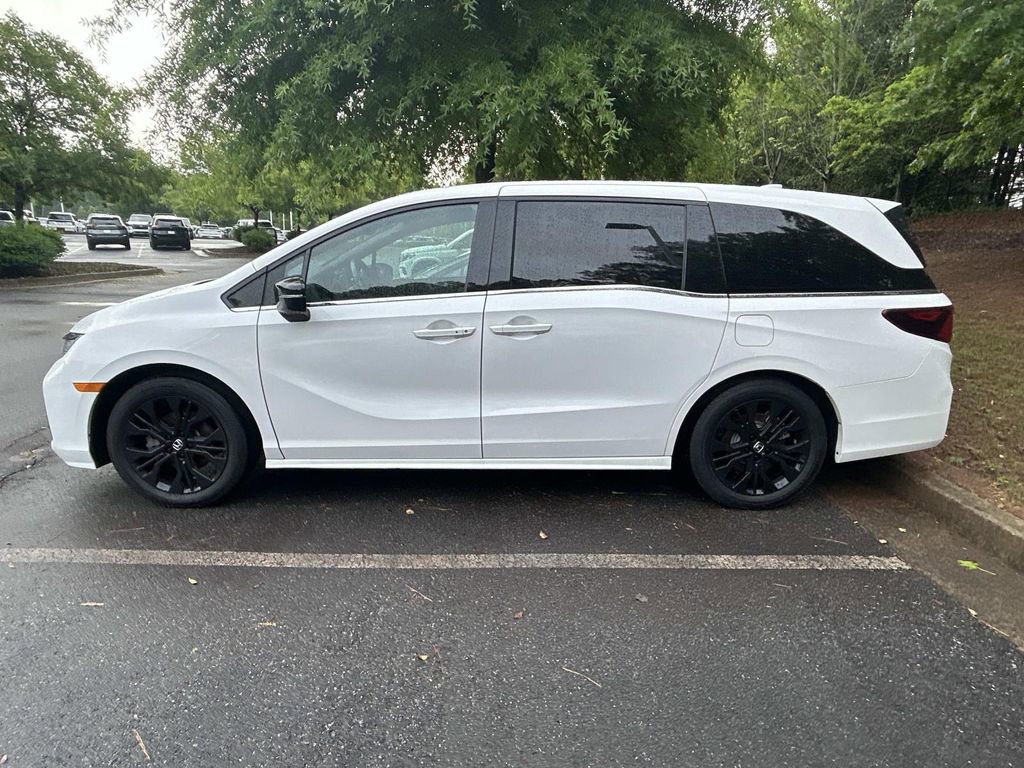 Used 2025 Honda Odyssey Sport-L image 2