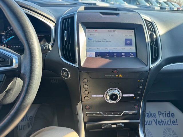 Used 2020 Ford Edge Titanium image 23
