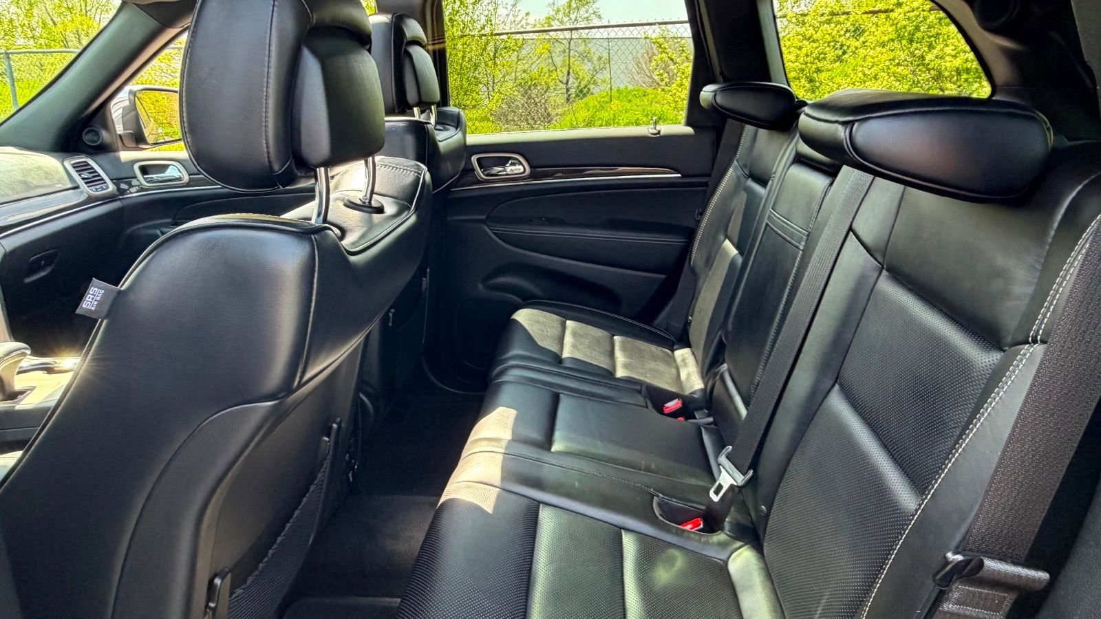 Used 2014 Jeep Grand Cherokee Overland AWD/4WD image 20