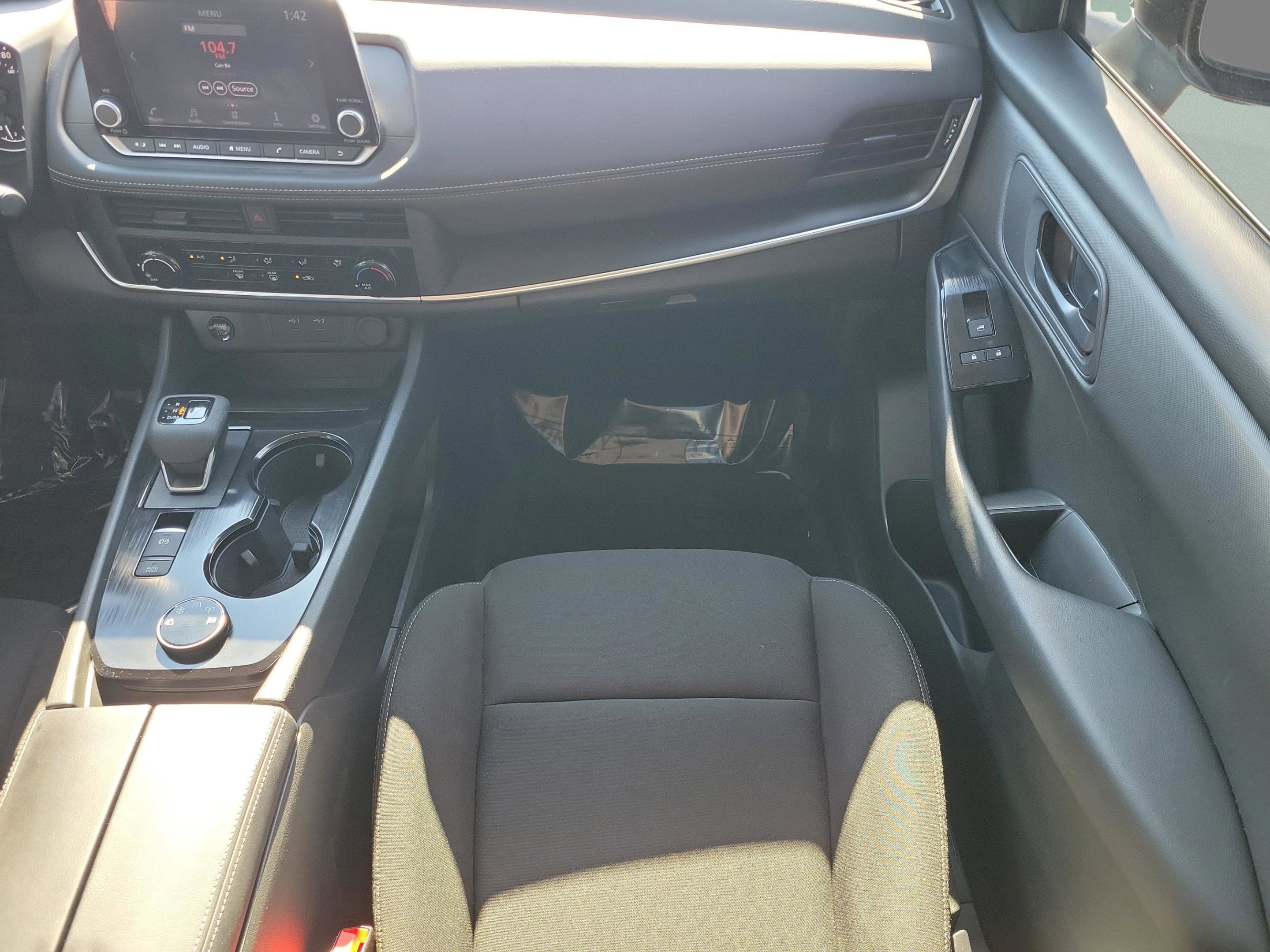 Certified 2024 Nissan Rogue S image 16