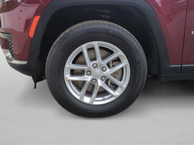 Used 2024 Jeep Grand Cherokee L Laredo image 26