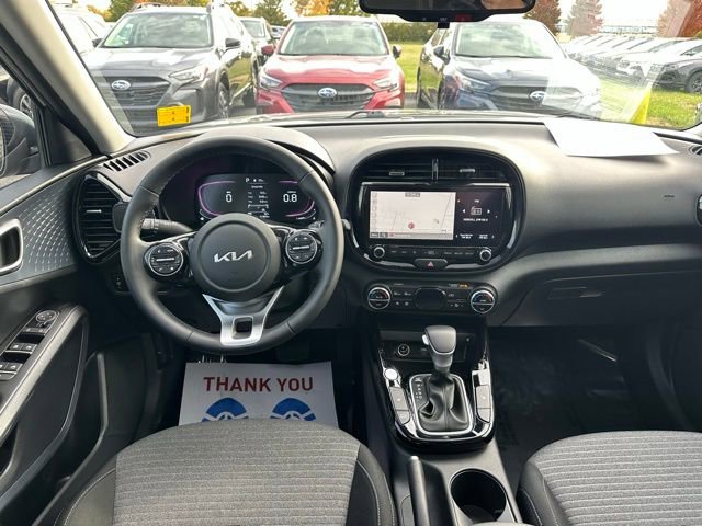 Used 2024 Kia Soul EX image 13