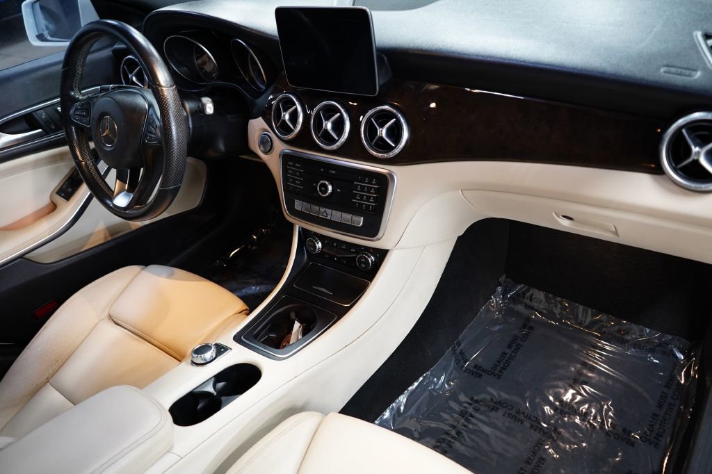 Used 2019 Mercedes-Benz CLA 250 image 24