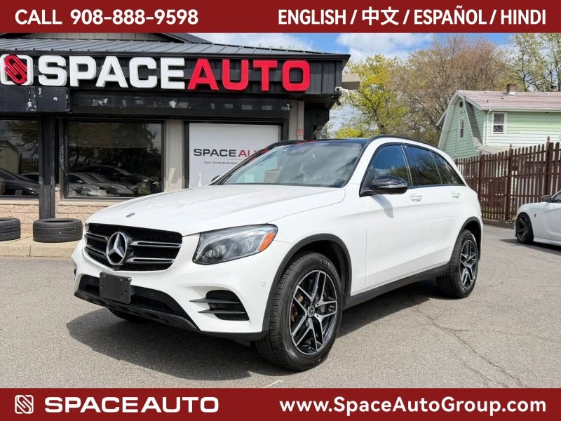 Used 2019 Mercedes-Benz GLC 300 4MATIC image 1