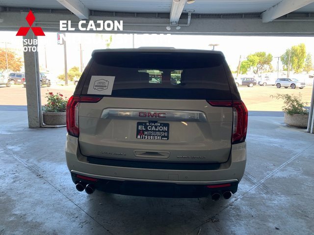 Used 2023 GMC Yukon Denali w/ Denali Reserve Package image 4