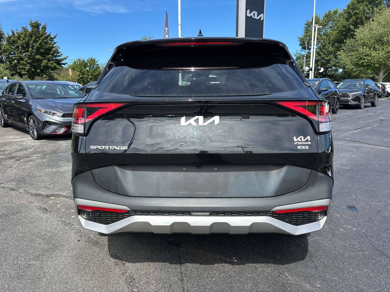 Used 2023 Kia Sportage LX AWD/4WD image 4