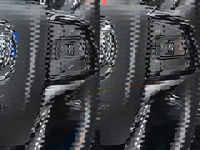 Used 2024 Buick Enclave Premium image 30