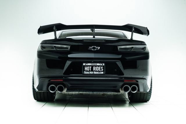 Used 2018 Chevrolet Camaro ZL1 image 15