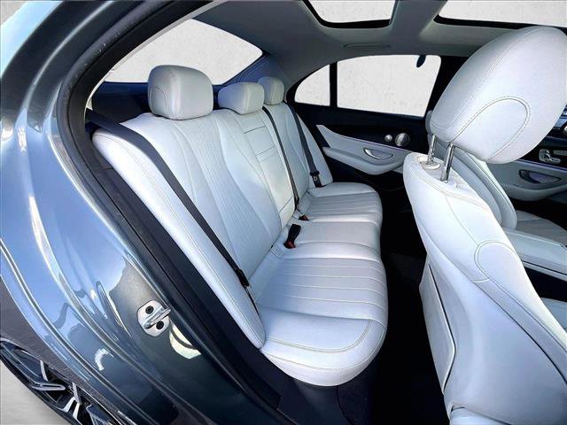 Used 2022 Mercedes-Benz E 450 4MATIC Sedan image 26