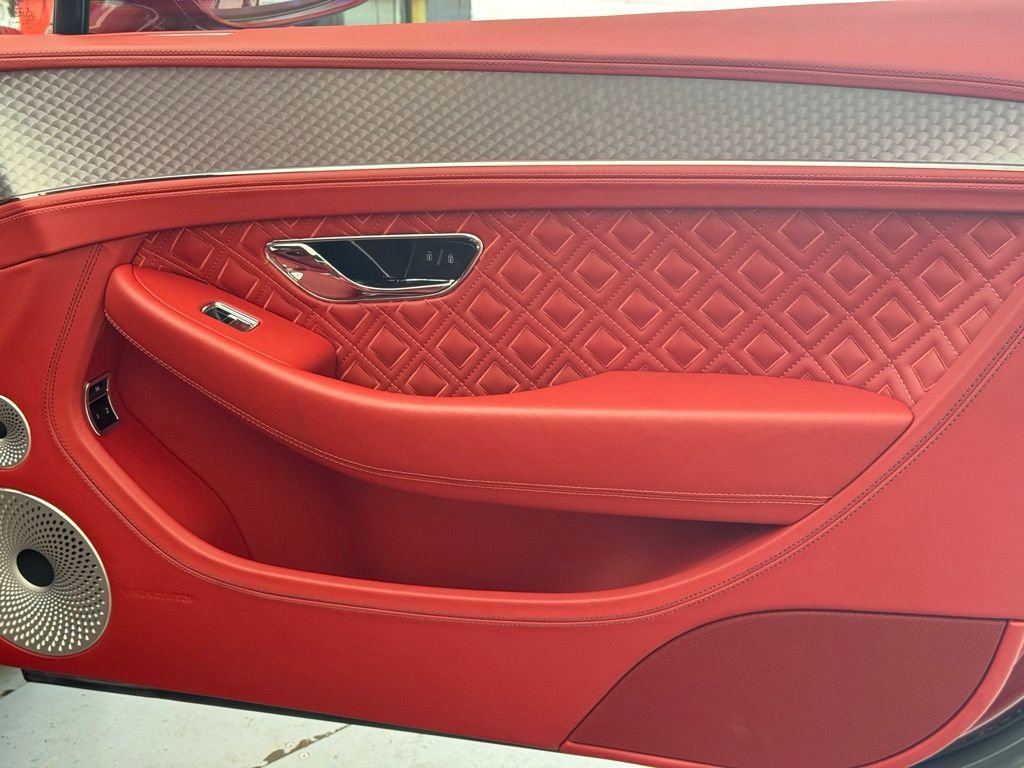 Used 2023 Bentley Continental GT Azure image 60