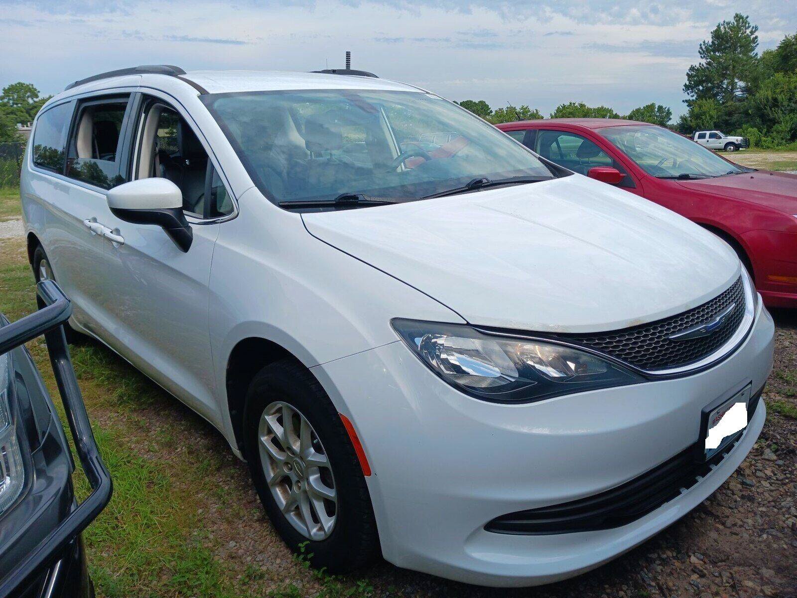 Used 2020 Chrysler Voyager Lxi