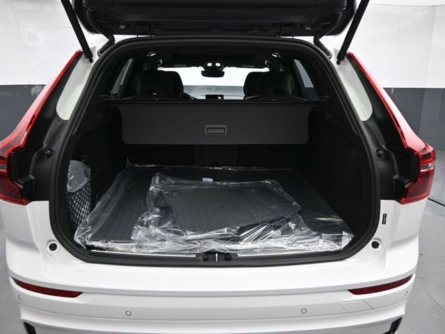 New 2026 Volvo XC60 B5 Ultra w/ Climate Package image 29