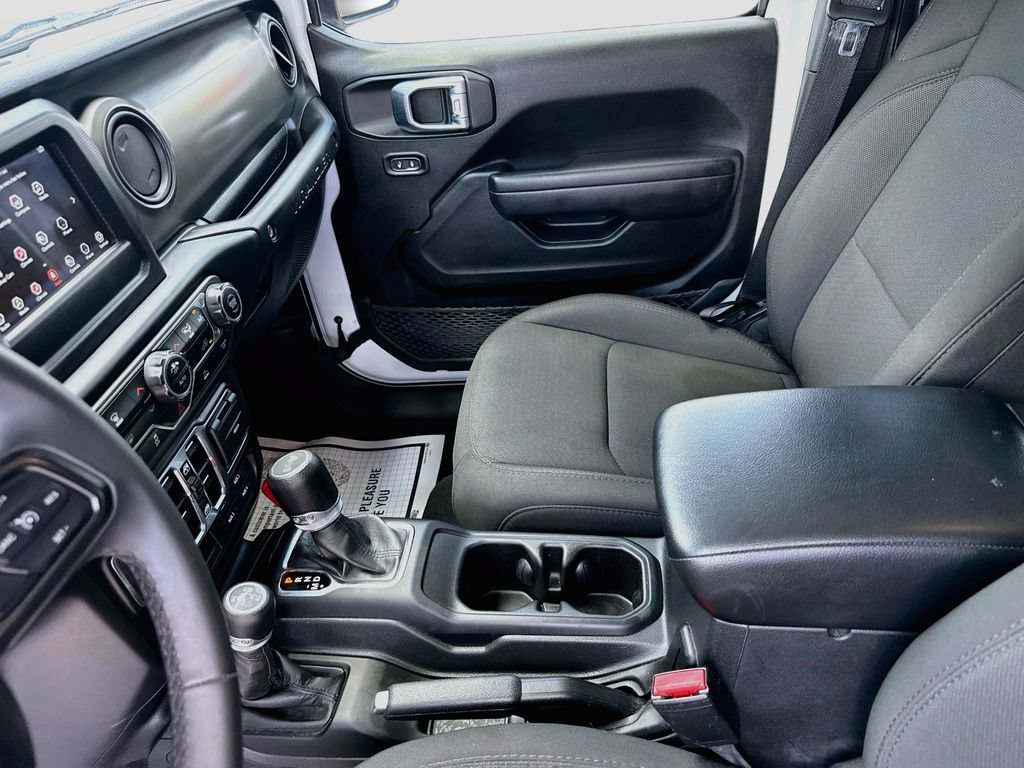 Certified 2023 Jeep Wrangler Unlimited AWD/4WD image 26