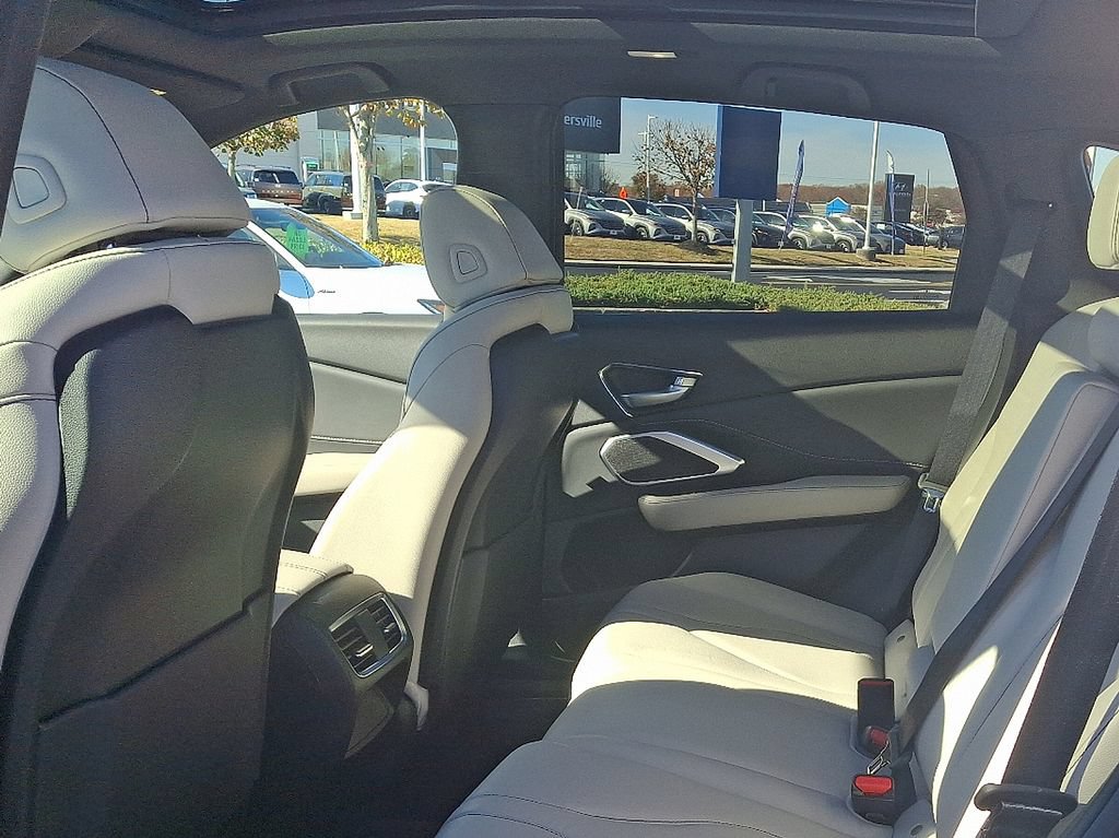 New 2026 Acura RDX SH-AWD image 6