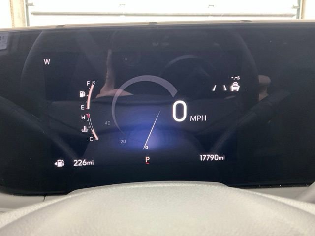 Used 2025 Buick Envista Sport Touring FWD image 9