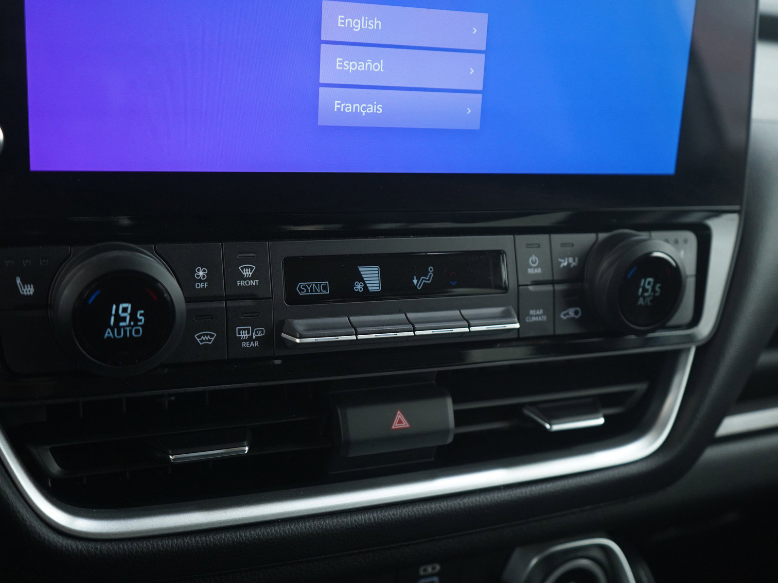 Used 2024 Toyota Grand Highlander XLE image 25