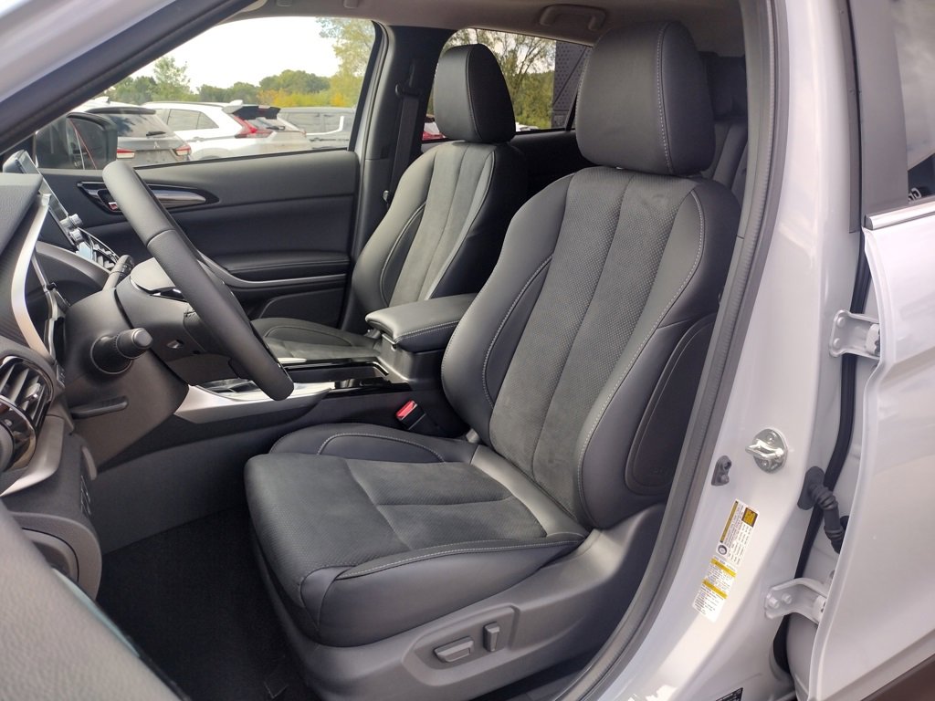 New 2026 Mitsubishi Eclipse Cross SE image 7