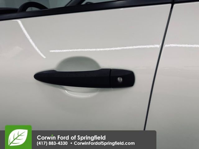 Used 2021 Nissan Rogue S image 18