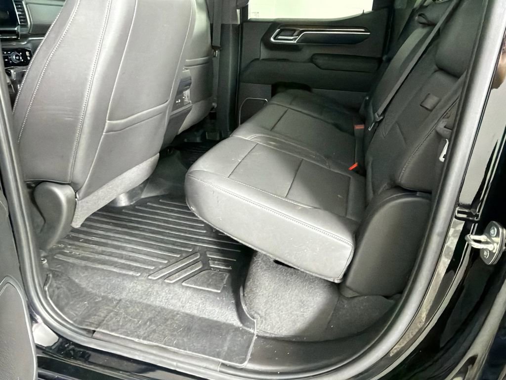 Used 2023 Chevrolet Silverado 1500 LT w/ Z71 Off-Road Package image 20