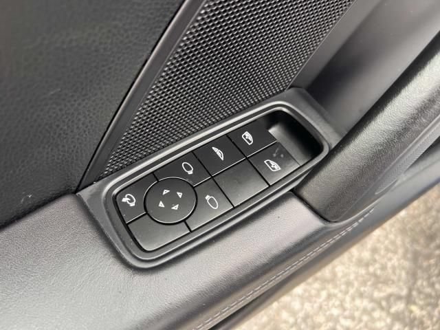 Used 2022 Porsche 911 Carrera RWD image 14