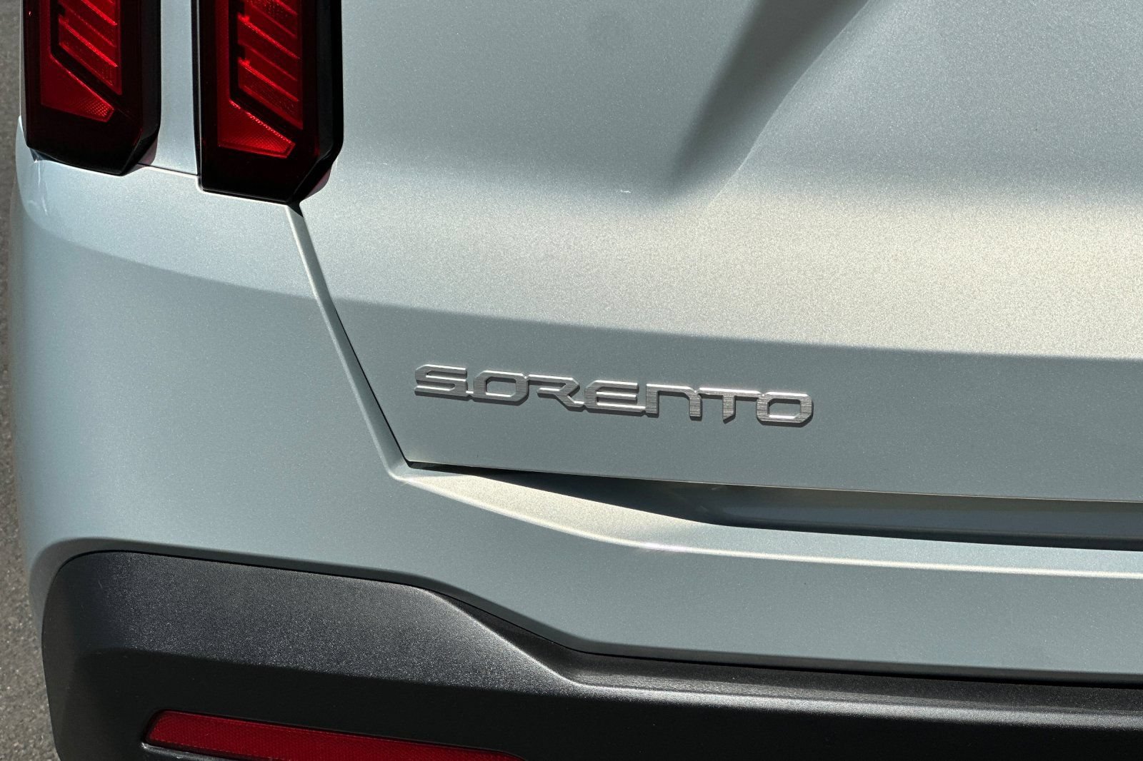 Certified 2026 Kia Sorento LX FWD image 33