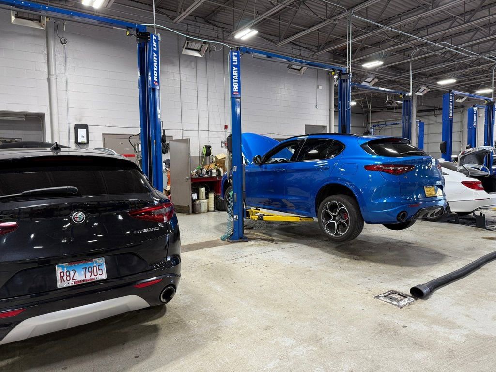 Used 2018 Maserati GranTurismo Sport image 29