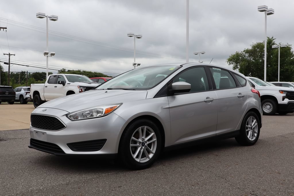 Used 2018 Ford Focus SE FWD image 6