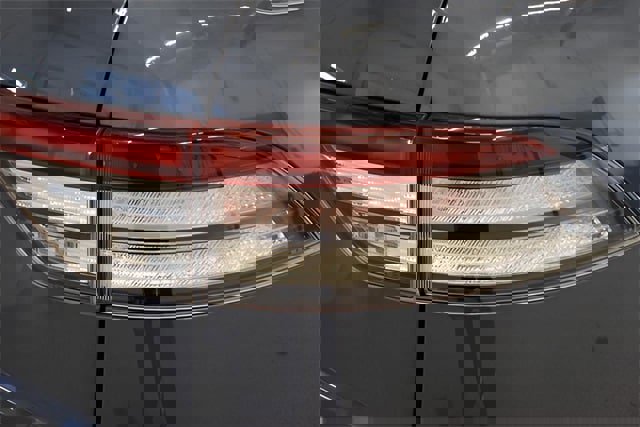 Used 2021 Lincoln Aviator Reserve w/ Equipment Group 202A image 12