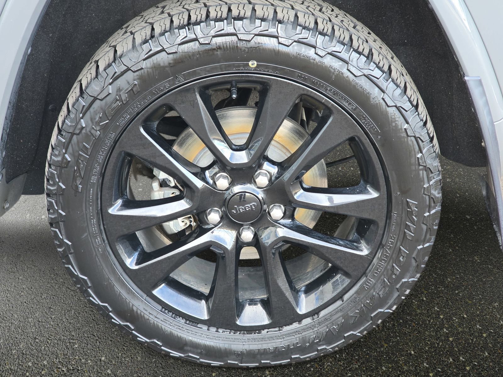 Used 2019 Jeep Grand Cherokee Altitude AWD/4WD image 36