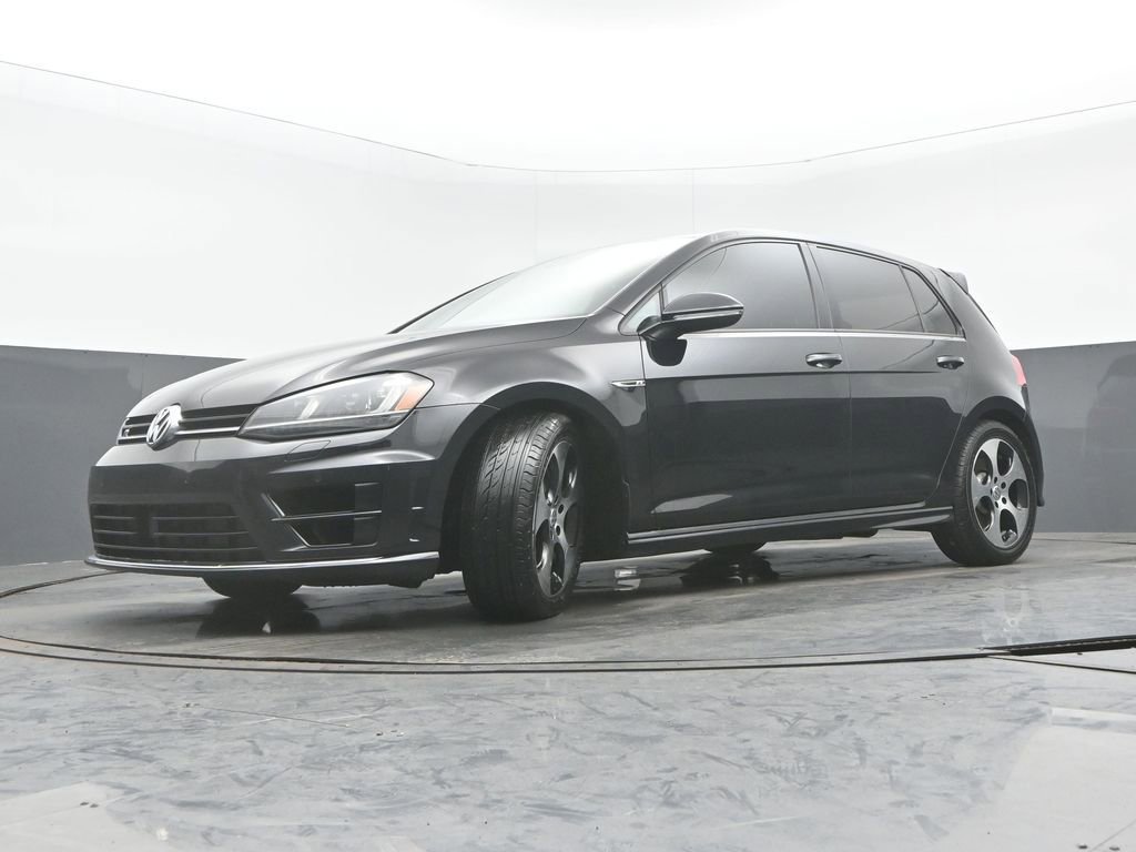 Used 2016 Volkswagen Golf R 4-Door image 28