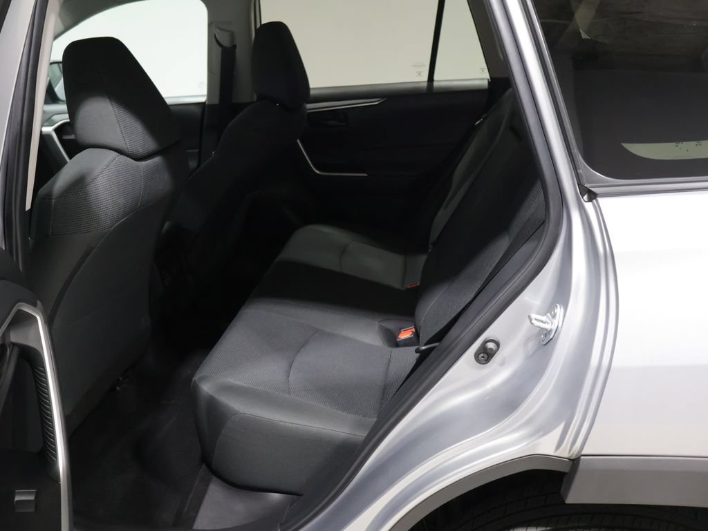 Used 2024 Toyota RAV4 LE AWD/4WD image 16