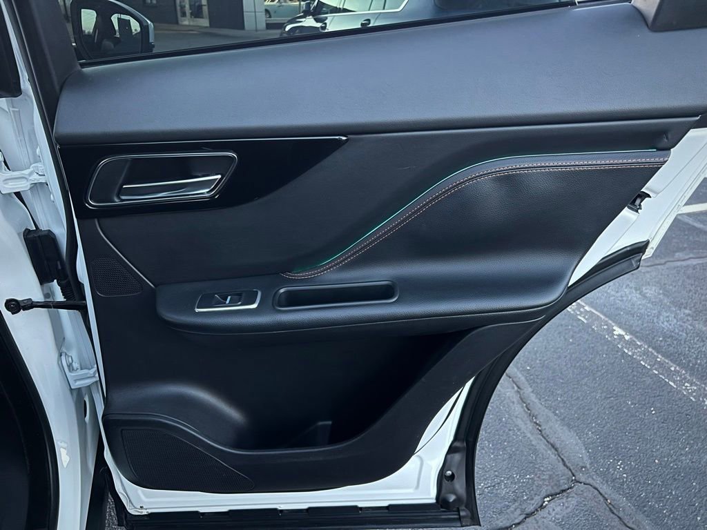 Used 2020 Jaguar F-PACE Prestige image 26