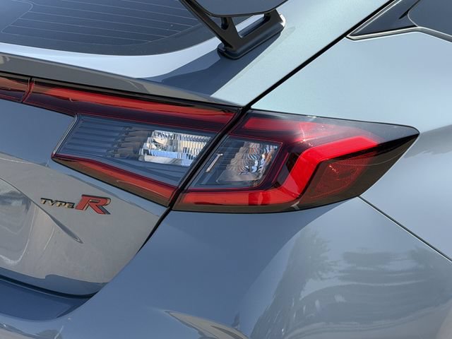 Used 2025 Honda Civic Type R image 6