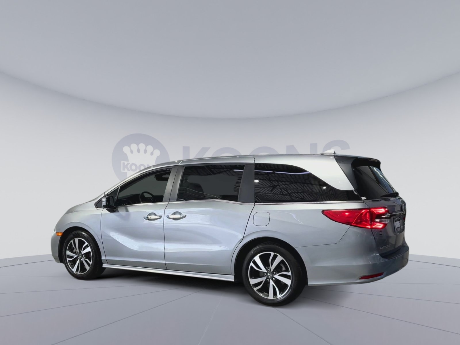Used 2024 Honda Odyssey Touring image 8