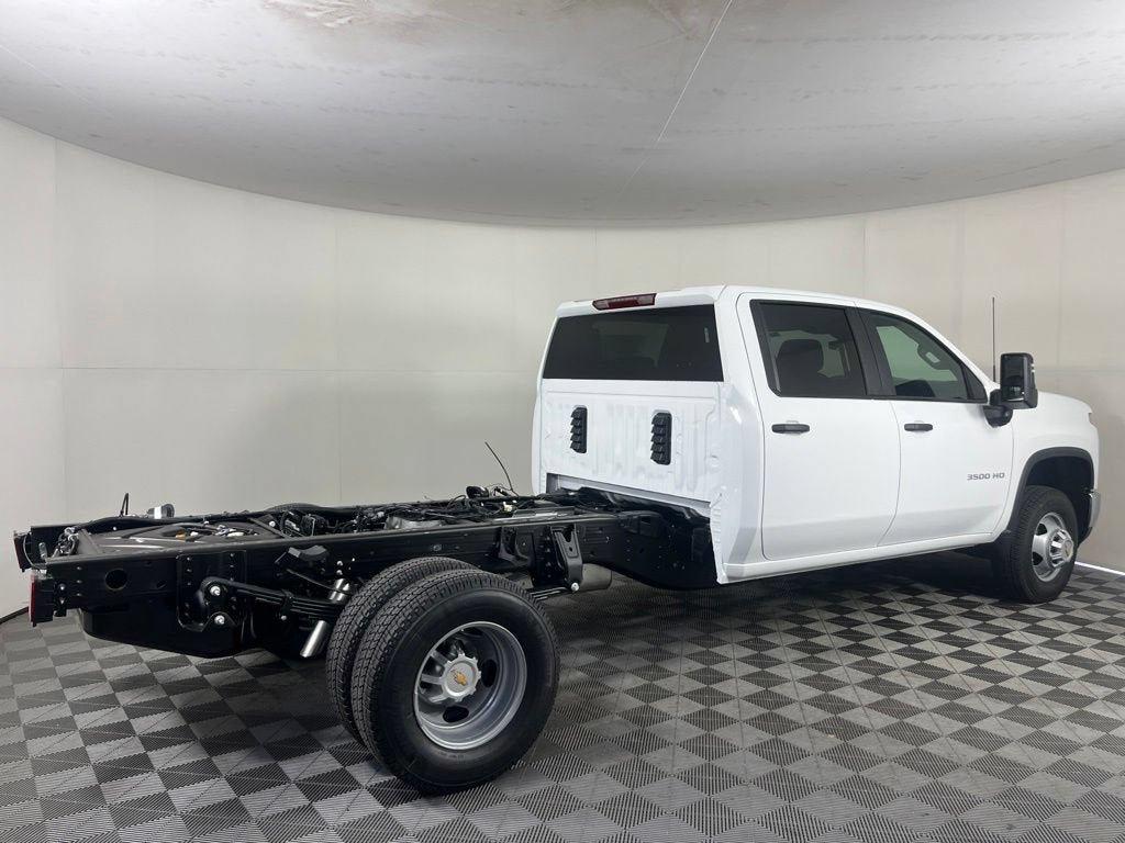 New 2026 Chevrolet Silverado 3500 W/T w/ WT Convenience Package AWD/4WD image 3
