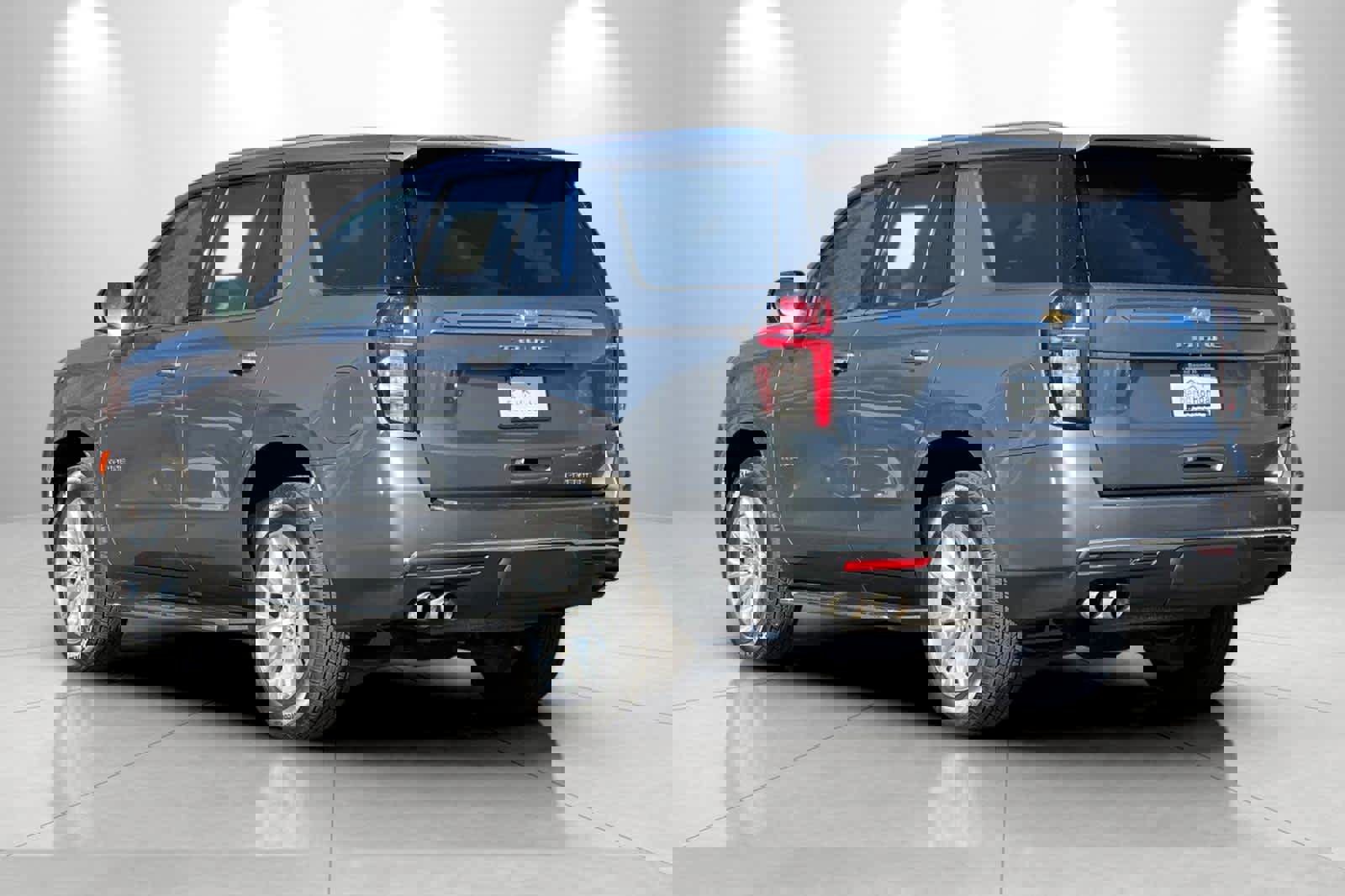 Used 2021 Chevrolet Tahoe Premier w/ Premium Package image 6