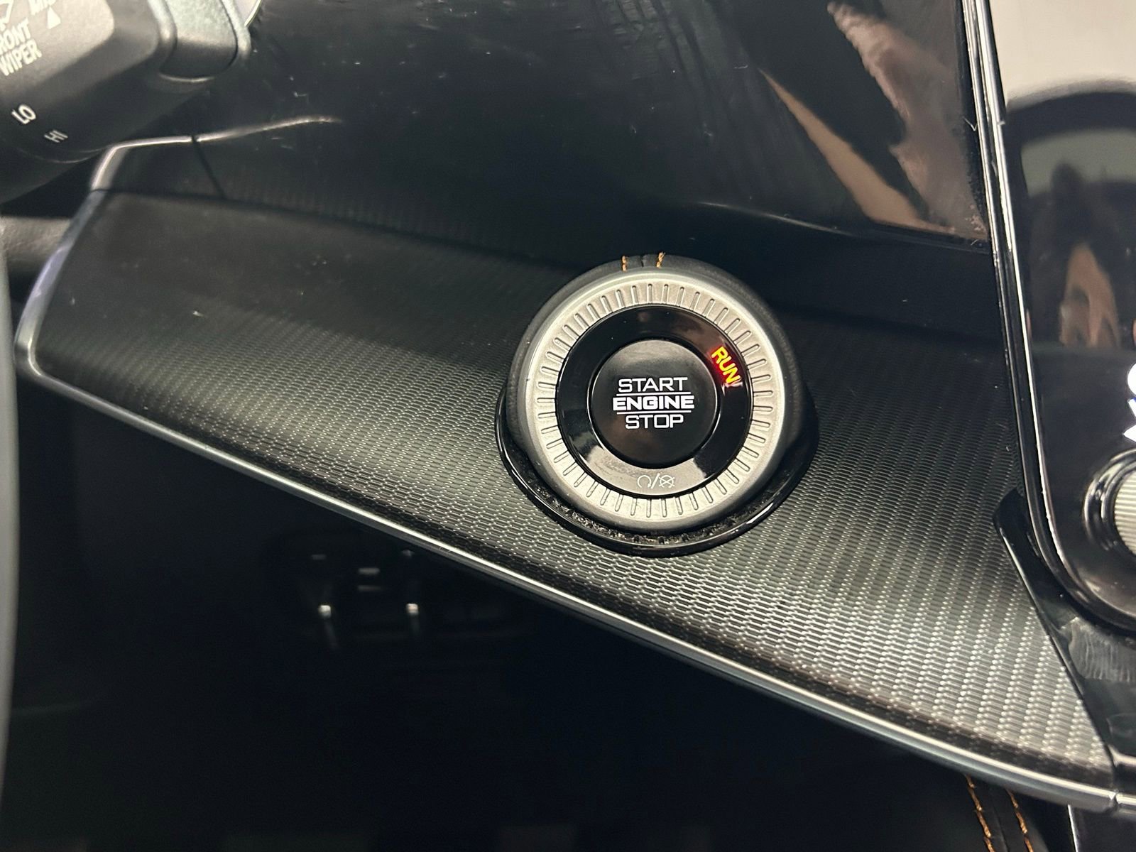 Used 2024 Jeep Grand Wagoneer L Series III w/ Rear Seat Video Group 1 image 15