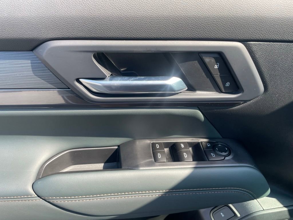 New 2026 GMC Terrain AT4 w/ Technology Package II image 12