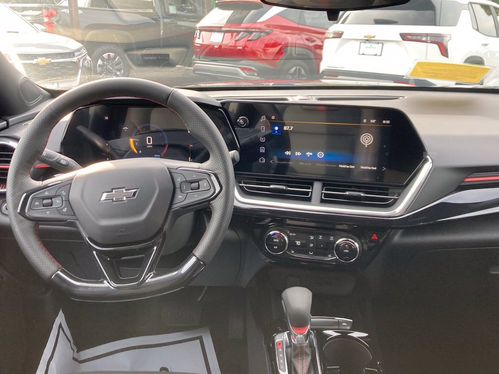 New 2026 Chevrolet Trax RS w/ Driver Confidence Package FWD image 5