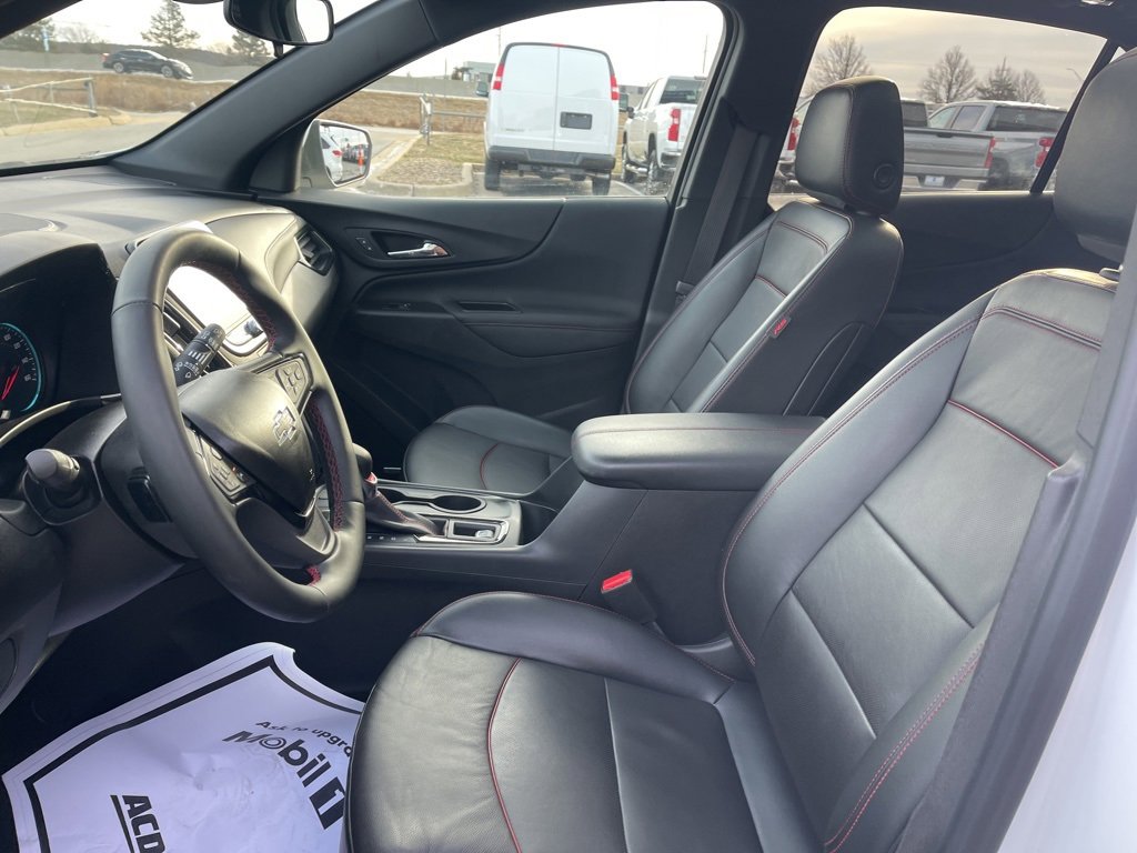 Certified 2023 Chevrolet Equinox RS w/ RS Leather Package image 16