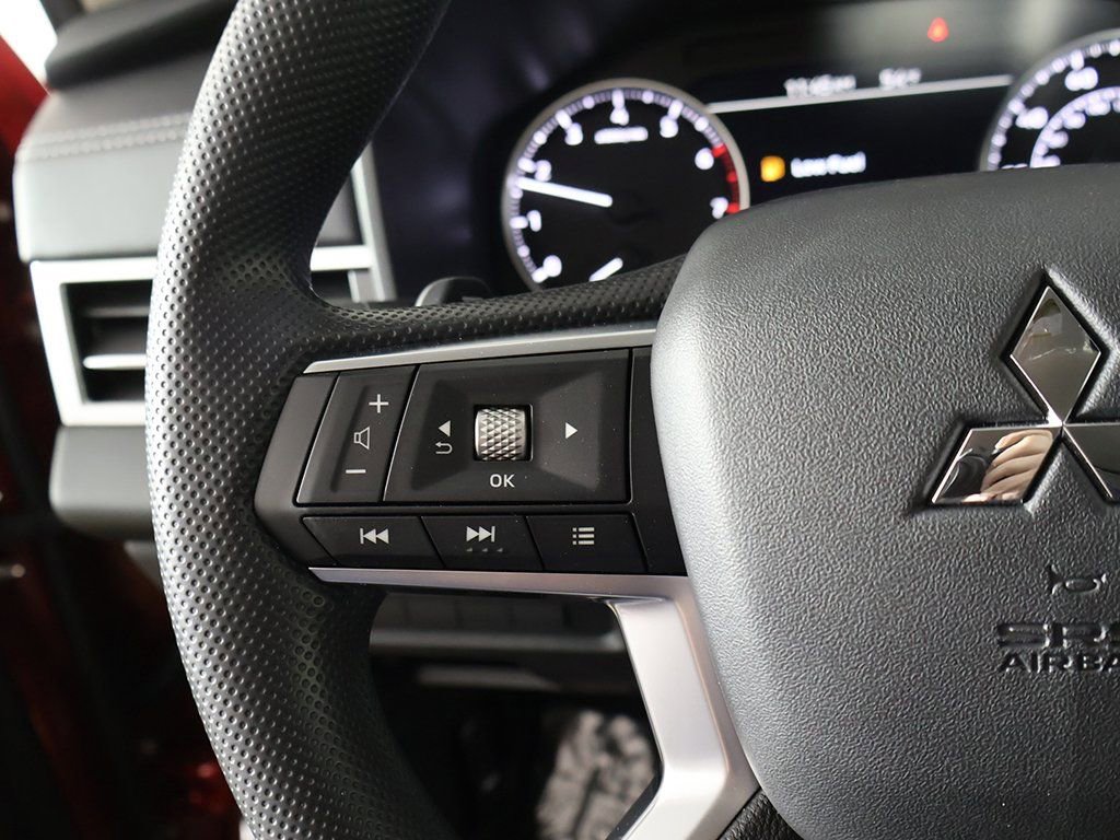 New 2026 Mitsubishi Outlander ES AWD/4WD image 40