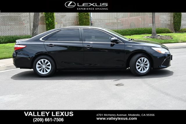 Used 2016 Toyota Camry LE FWD image 3